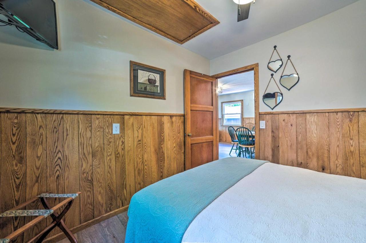 East Tawas Lakefront Getaway With Kayaks And Deck Экстерьер фото